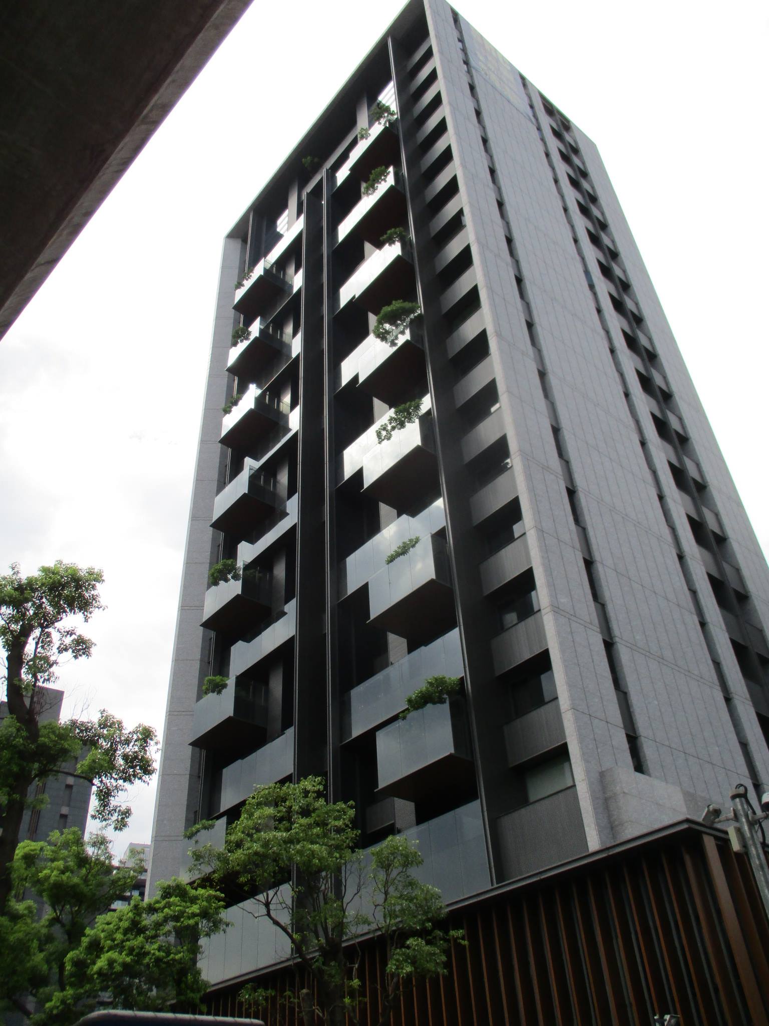 台灣 - 有防地震建築設計的樓宇